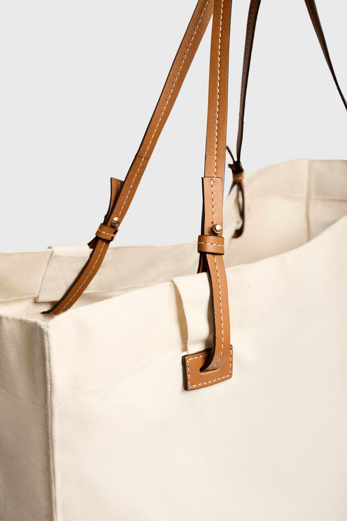 Brown-Adjustable Grand Tote Bag