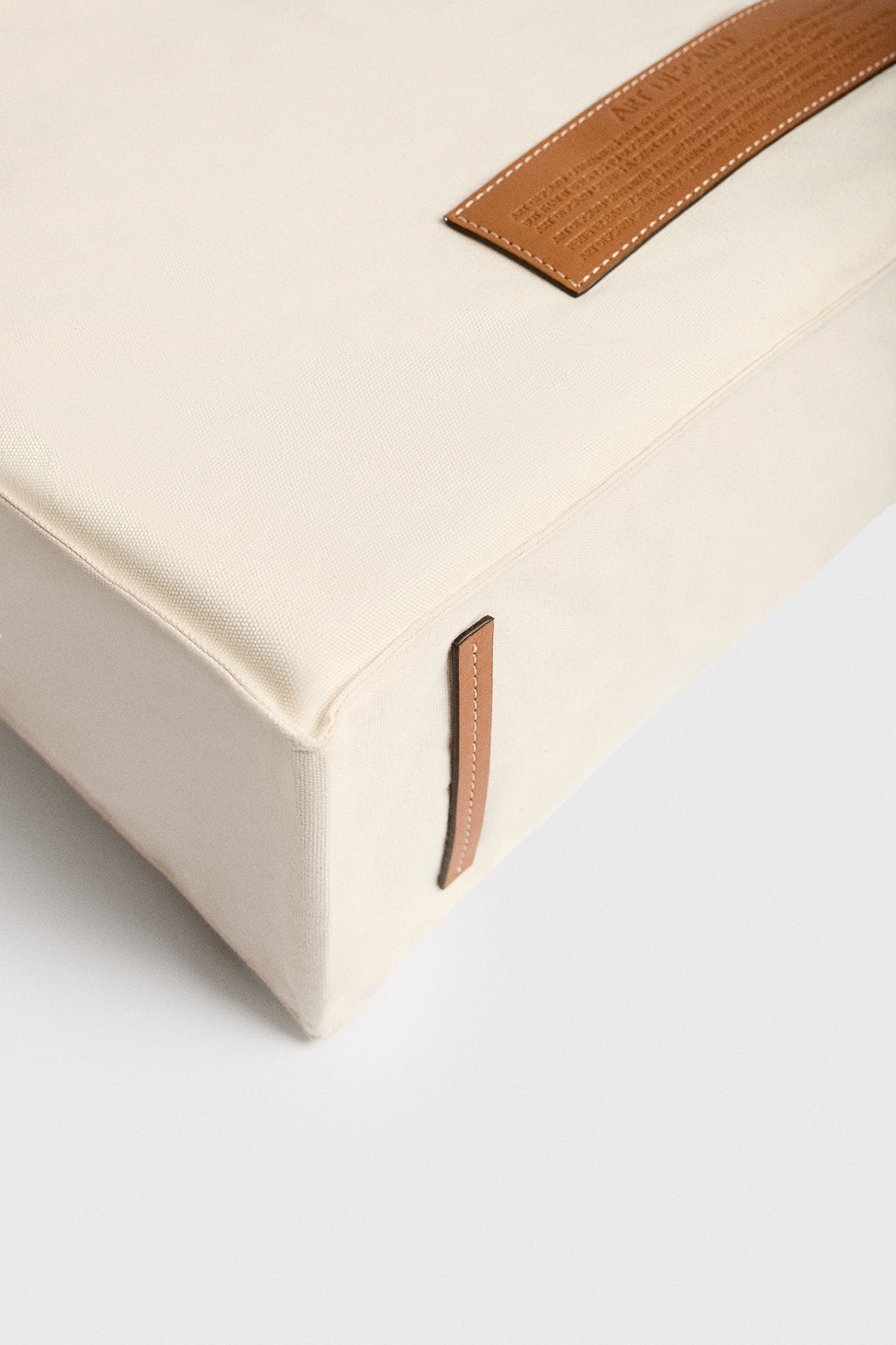 Brown-Adjustable Grand Tote Bag